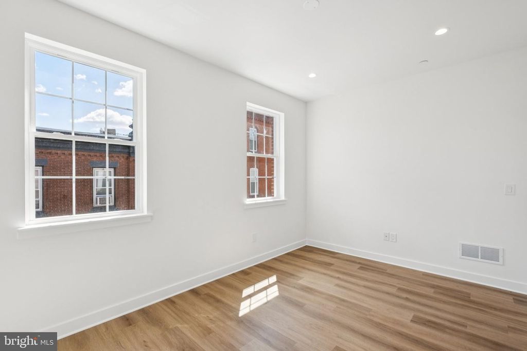 Image 22 of property listing at 1608 N NEWKIRK ST, Philadelphia, PA 19121