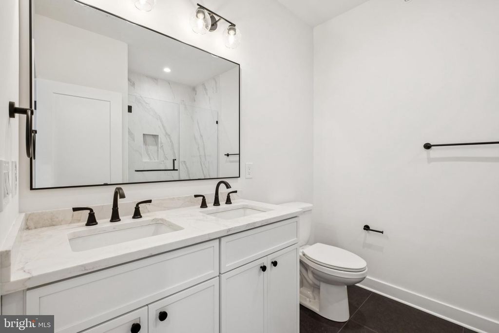 Image 28 of property listing at 1608 N NEWKIRK ST, Philadelphia, PA 19121