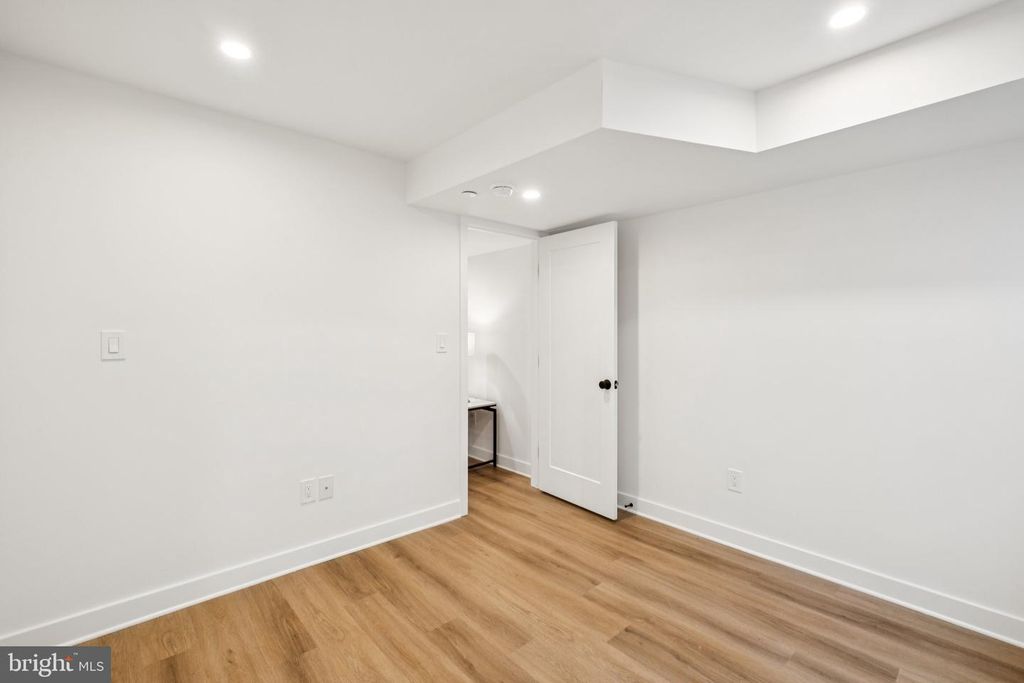 Image 6 of property listing at 1608 N NEWKIRK ST, Philadelphia, PA 19121