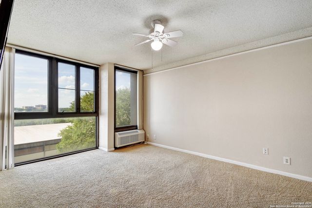 7701 Wurzbach Rd Apt 405, San Antonio, TX 78229