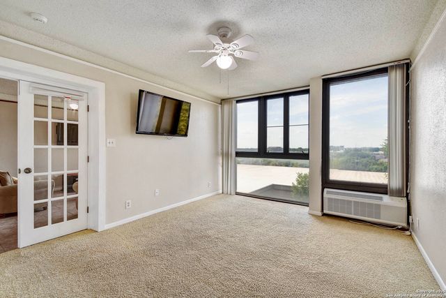 7701 Wurzbach Rd Apt 405, San Antonio, TX 78229