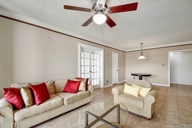 7701 Wurzbach Rd Apt 405, San Antonio, TX 78229
