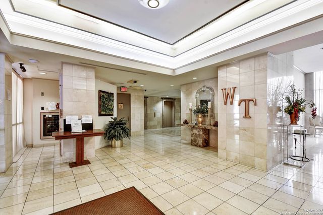 7701 Wurzbach Rd Apt 405, San Antonio, TX 78229