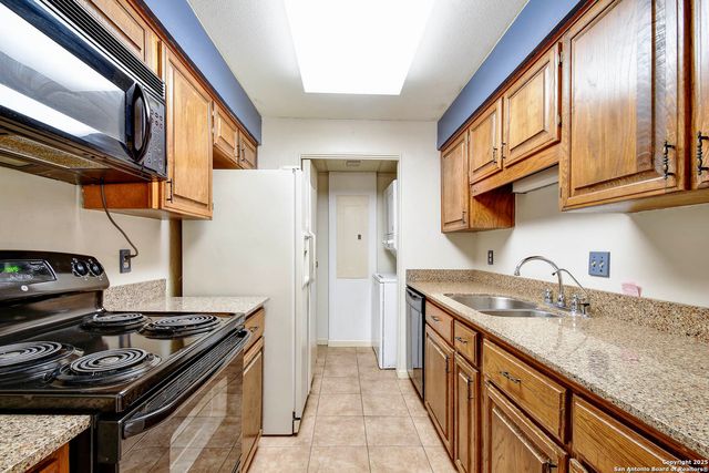 7701 Wurzbach Rd Apt 405, San Antonio, TX 78229