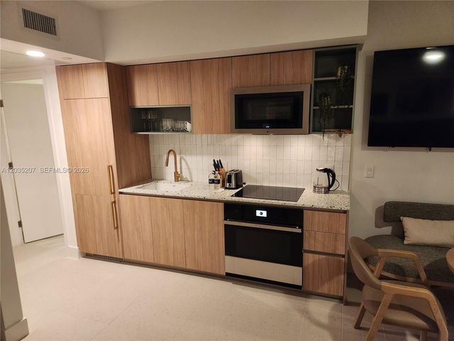 601 NE 1 Avenue 2812, Miami, FL 33132