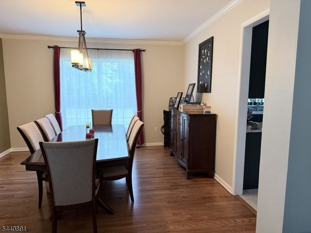 9 Angelina Ct, Monroe Twp., NJ 08831