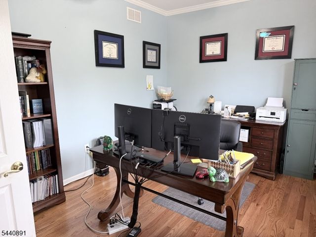 9 Angelina Ct, Monroe Twp., NJ 08831