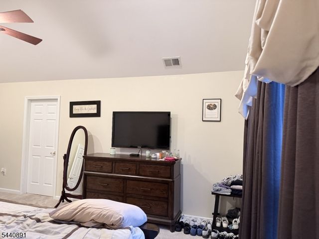 9 Angelina Ct, Monroe Twp., NJ 08831