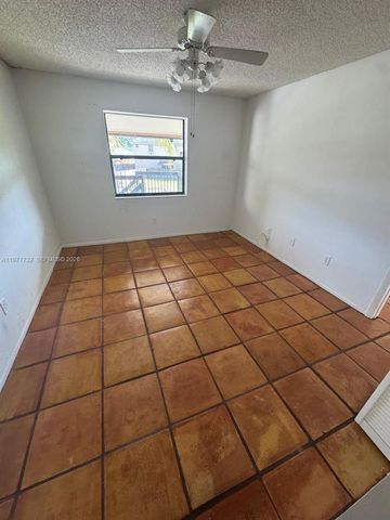 6031 Shakerwood Cir 201, Tamarac, FL 33319