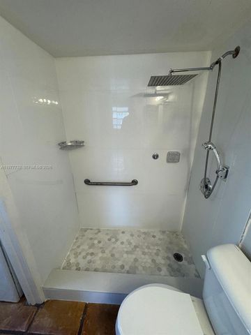 6031 Shakerwood Cir 201, Tamarac, FL 33319