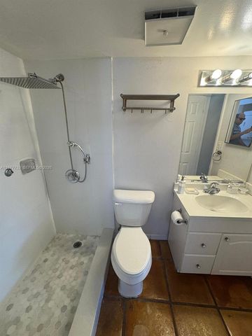 6031 Shakerwood Cir 201, Tamarac, FL 33319