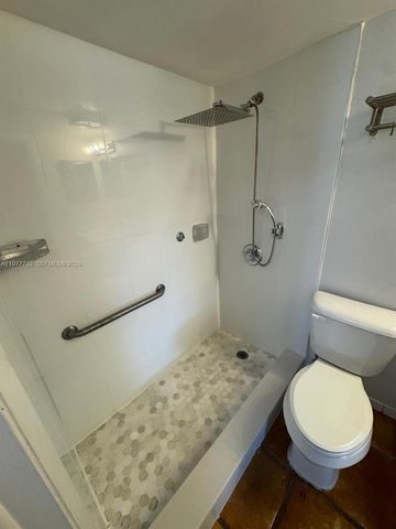 6031 Shakerwood Cir 201, Tamarac, FL 33319