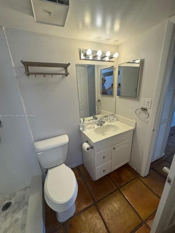 6031 Shakerwood Cir 201, Tamarac, FL 33319