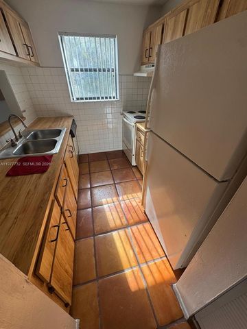 6031 Shakerwood Cir 201, Tamarac, FL 33319