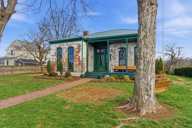 909 Manila Ave, Nashville, TN 37206