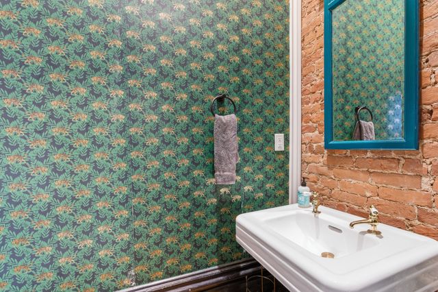 909 Manila Ave, Nashville, TN 37206