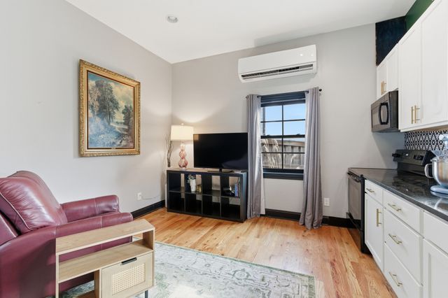 909 Manila Ave, Nashville, TN 37206