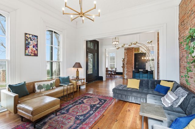 909 Manila Ave, Nashville, TN 37206