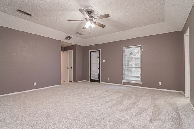 5010 Chapel Hill Dr, Midland, TX 79705