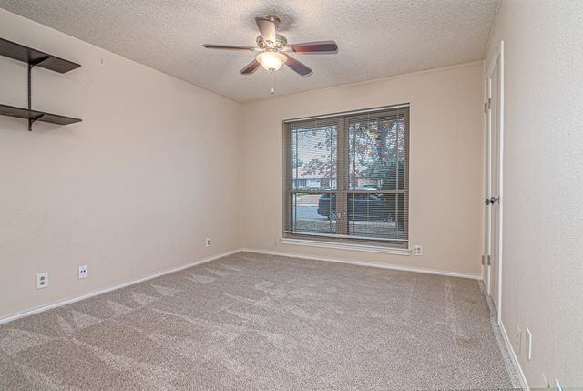 5010 Chapel Hill Dr, Midland, TX 79705