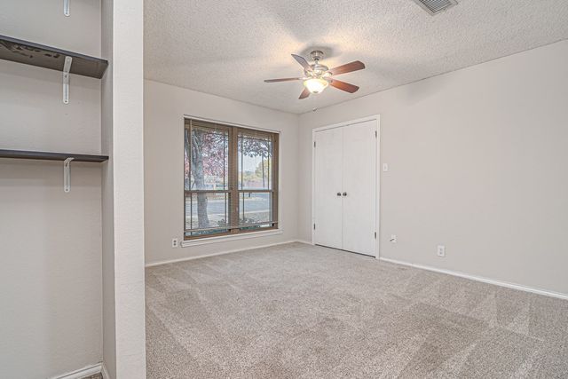 5010 Chapel Hill Dr, Midland, TX 79705