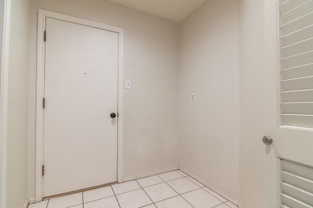 5010 Chapel Hill Dr, Midland, TX 79705