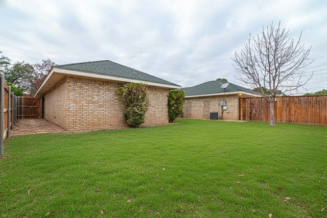 5010 Chapel Hill Dr, Midland, TX 79705