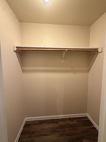 139 Elm DR 104, Lockhart, TX 78644