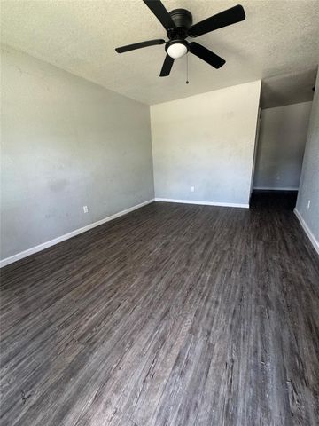 3802 Dabney Street 22, Houston, TX 77026