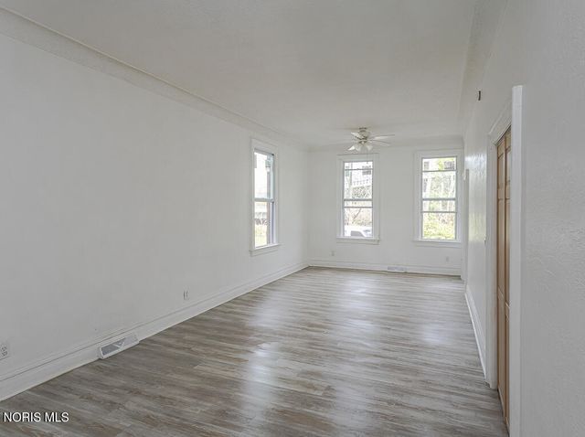 233 Garland Avenue, Toledo, OH 43609