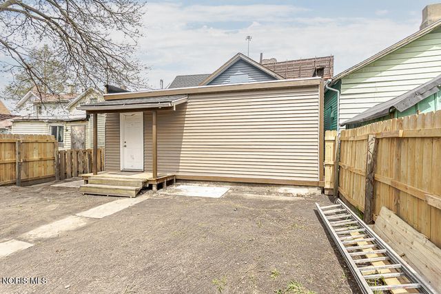 233 Garland Avenue, Toledo, OH 43609