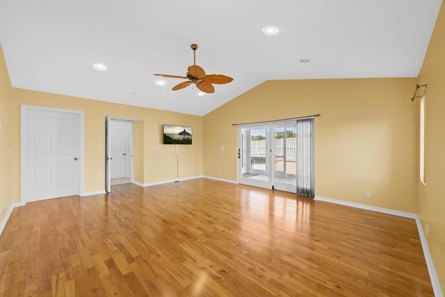 112 Camelot Court, Royal Palm Beach, FL 33411