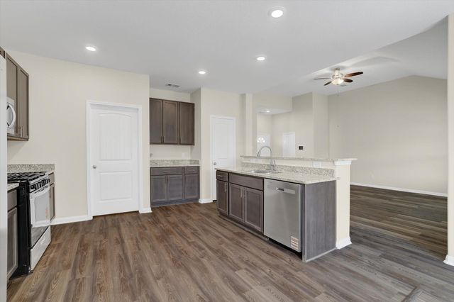 17624 Cedar Crest Drive, Conroe, TX 77306