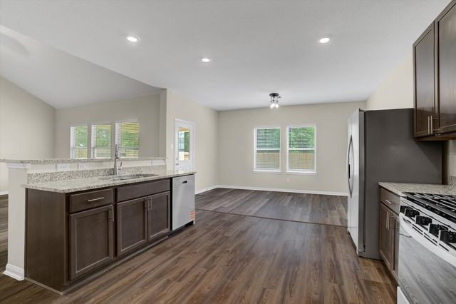 17624 Cedar Crest Drive, Conroe, TX 77306
