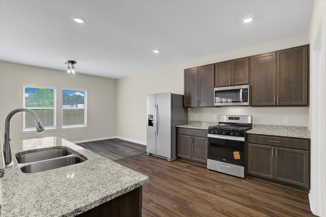 17624 Cedar Crest Drive, Conroe, TX 77306