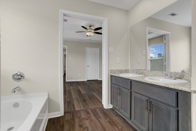 17624 Cedar Crest Drive, Conroe, TX 77306