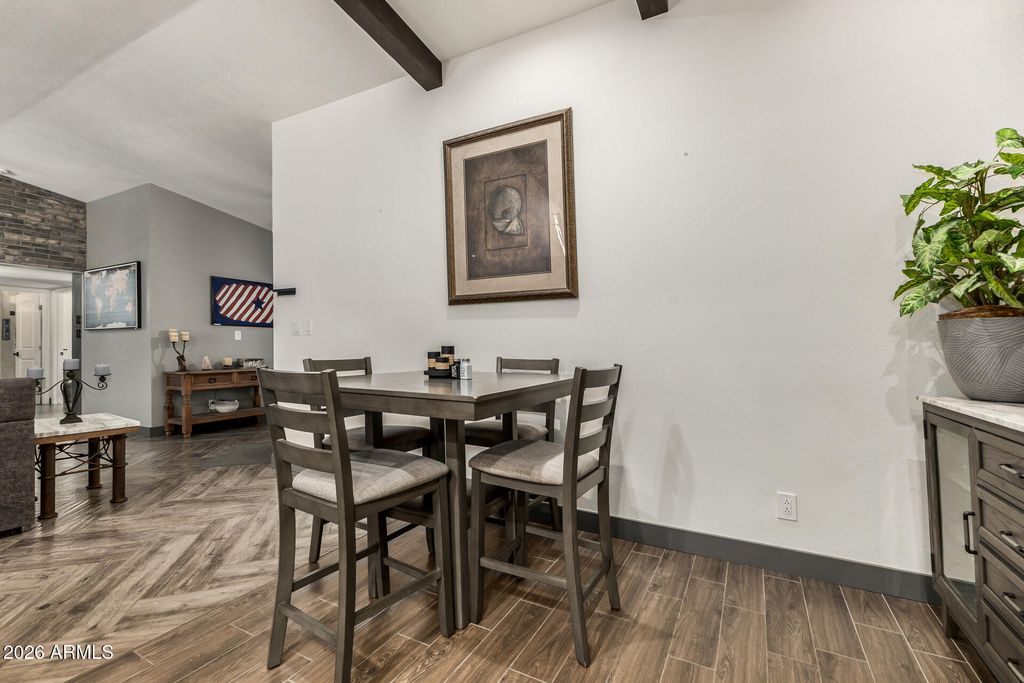 Image 11 of property listing at 10710 E CLINTON Street, Scottsdale, AZ 85259
