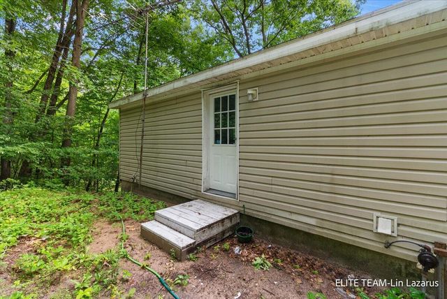 6718 Schmeid Road, Lakeview, MI 48850