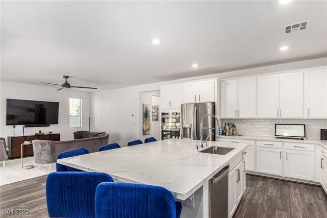 12332 Switchgrass Avenue, Las Vegas, NV 89138