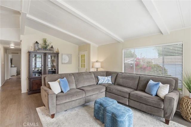1124 Cardiff, Santa Maria, CA 93455