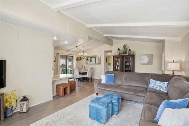 1124 Cardiff, Santa Maria, CA 93455