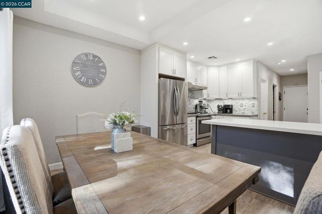 249 Stranahan Cir, Clayton, CA 94517