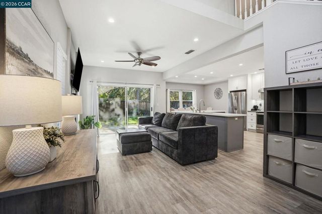 249 Stranahan Cir, Clayton, CA 94517