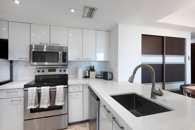 650 West Ave 906, Miami Beach, FL 33139