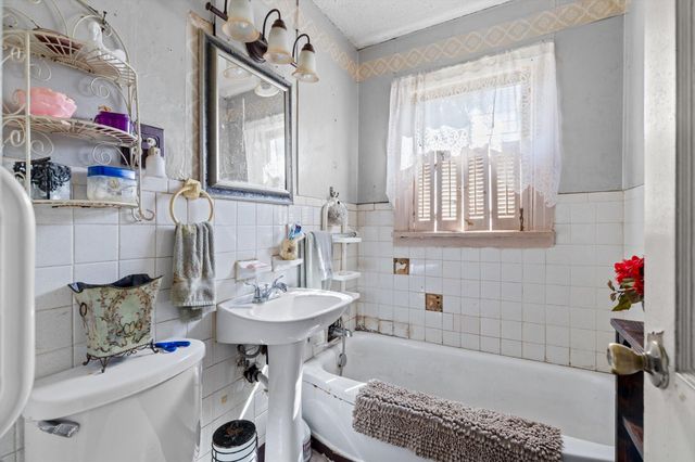 901 W Portland Street, Springfield, MO 65807