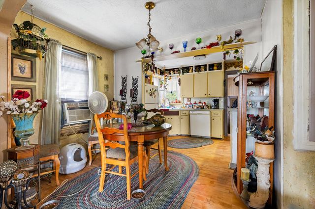 901 W Portland Street, Springfield, MO 65807