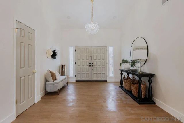 1451 Ventana Dr, Escondido, CA 92029