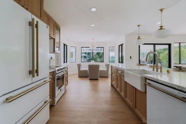 1451 Ventana Dr, Escondido, CA 92029