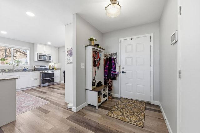 14441 Wellington Road, Minnetonka, MN 55391