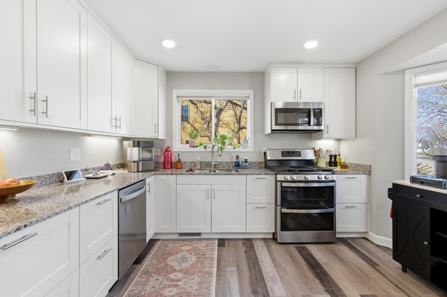 14441 Wellington Road, Minnetonka, MN 55391